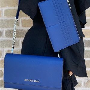 Michael kors crossbody
